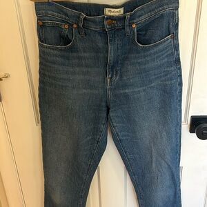 Madewell Women’s high rise slim boyfriend jeans, size 28T